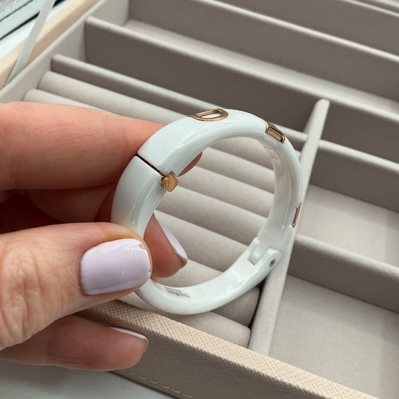 bracelet made of white ceramic and rose gold plating - Picture 5 of 7